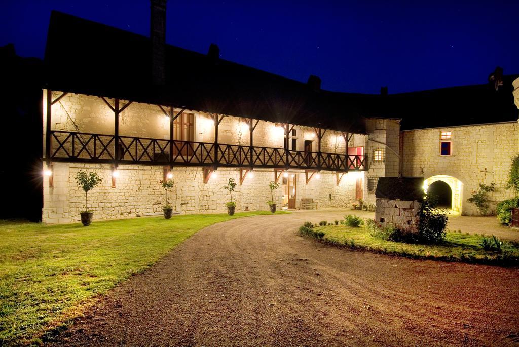 Chateau De La Roche Martel Bed & Breakfast Roiffé Eksteriør bilde