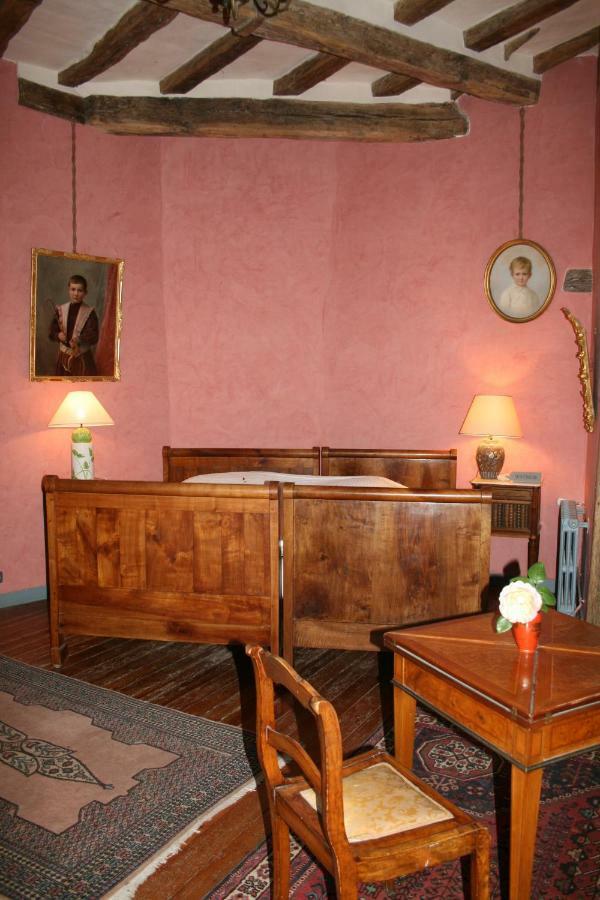 Chateau De La Roche Martel Bed & Breakfast Roiffé Eksteriør bilde